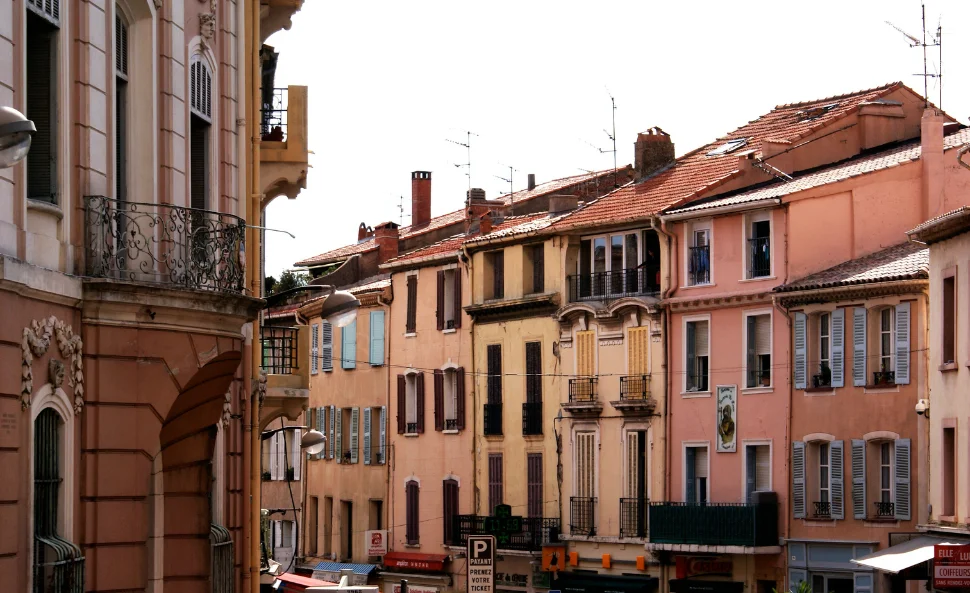 Serrurier frejus ouverture porte cave