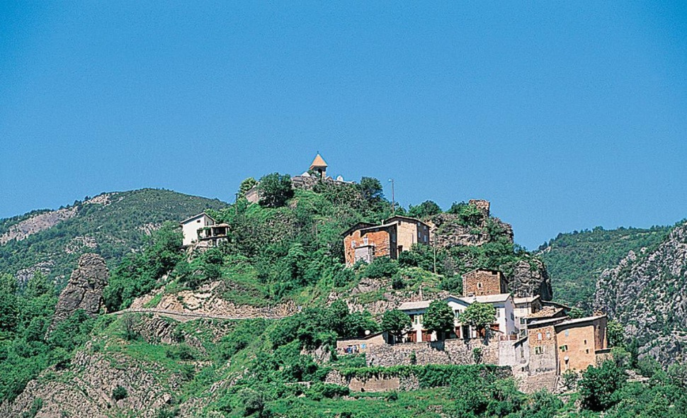 Serrurier Daluis ouverture porte cave