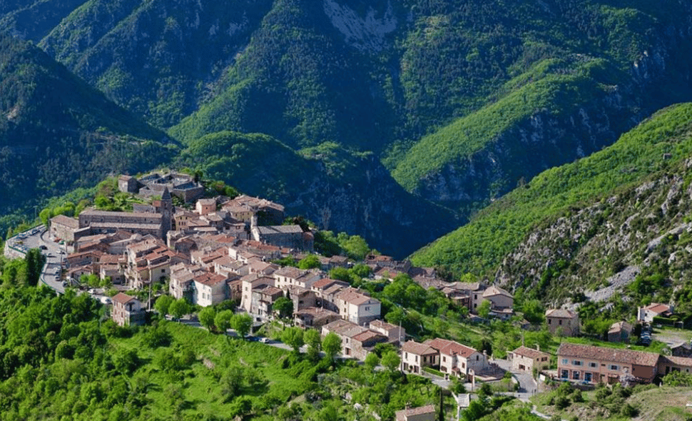 Serrurier Utelle ouverture porte cave